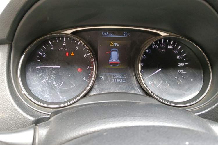 Used Nissan X-Trail 2015 2.0L CVT Comfort MAX Edition 2WD
