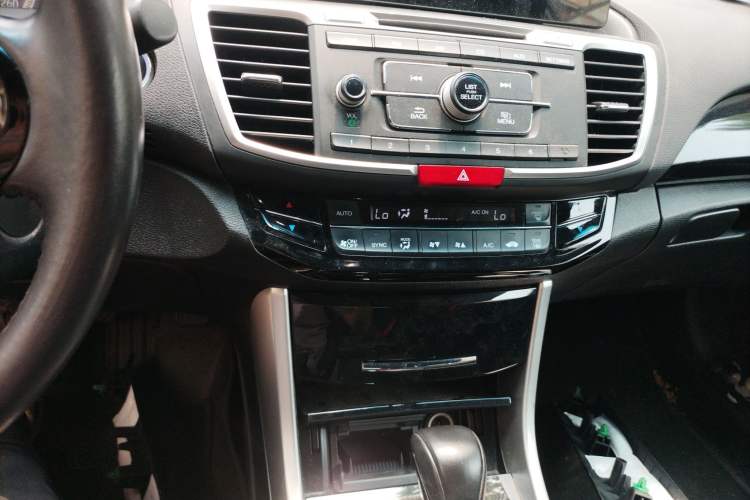 Used Honda Accord 2016 2.0L Elite Edition
