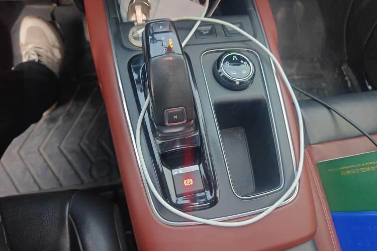 Used Citroen C5 AIRCROSS 2017 380THP Luxury Model Gear Lever