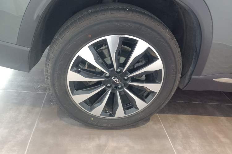 Used Chery Tiggo 8 PLUS 2025 290TGDI DCT Prestige 5-Seater Right Rear Wheel Hub