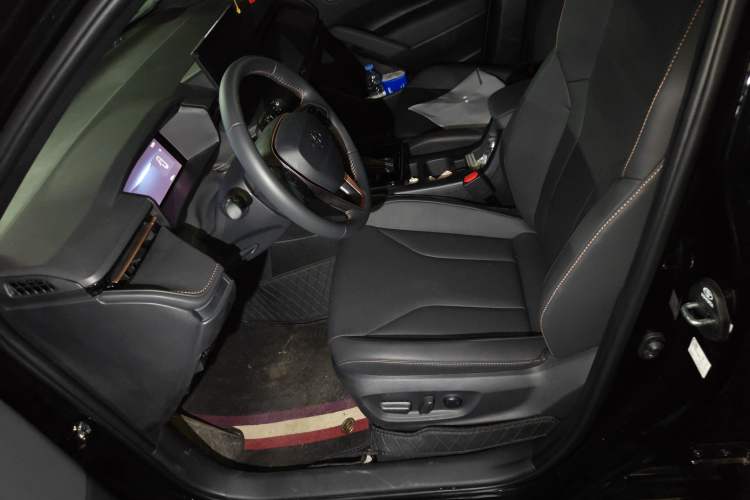 Used Toyota FRONTLANDER 2026 Model 2.0L CVT Luxury Edition