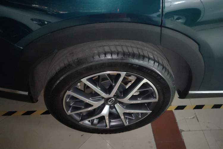 Used GAC Trumpchi GS8 2022 Linghang Series 2.0 TGDI Two-Wheel-Drive Luxury Smart Connectivity Version (7 Seats)
