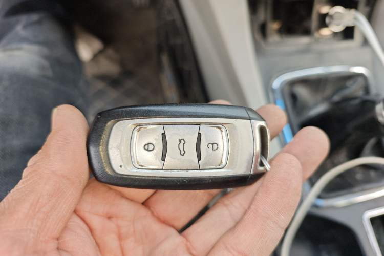 Used Geely Auto Emgrand 2016 Sedan 1.5L Manual Luxury Model