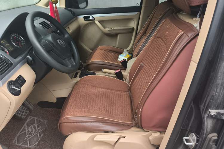 Used Volkswagen Touran 2011 1.4T DSG Zhiya Edition 5 Seats
