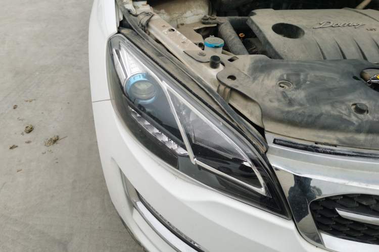 Used Zotye Domy X5 2017 Classic Edition 1.5T Manual Luxury Model
