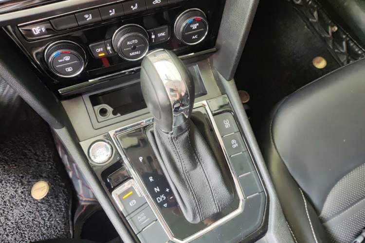 Used Volkswagen Lamando 2019 280TSI DSG Comfort Edition China VI standard