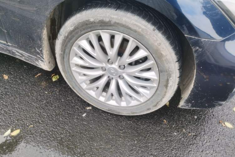 Used Infiniti Q70 2015 Q70L 2.5L Enjoyment Edition
