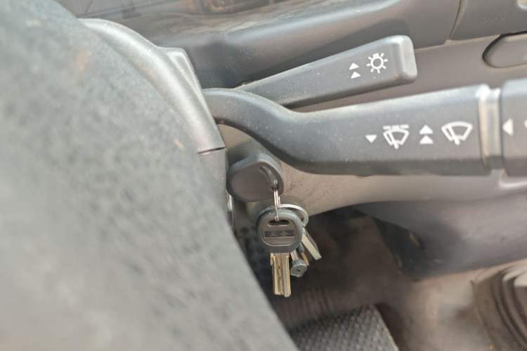 Used Ford Classic Transit 2009 2.8T Diesel Standard Version Short Wheelbase Mid-Roof JX493ZLQ3
