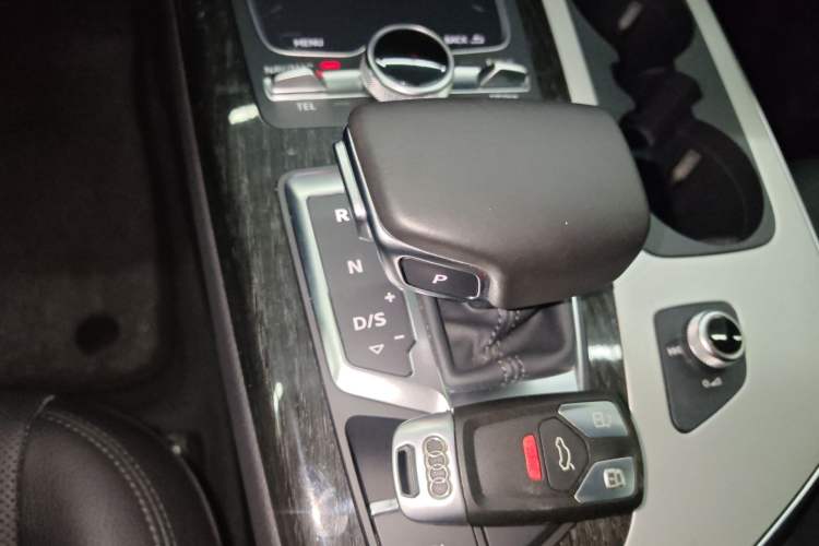 Used Audi Q7 2016 3.0 TFSI parallel import Gear Lever