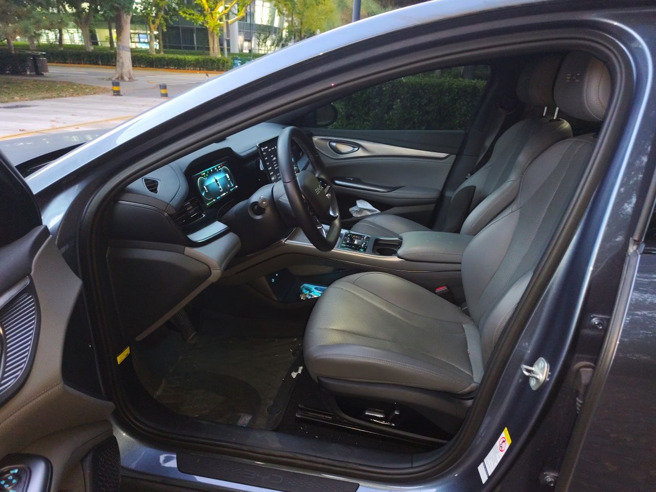 BYD Seal 2024 HONOR Edition DM-i 1.5L 121km Luxury Model — снимка 15