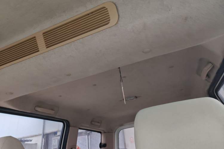 Used CHANGAN KAICHENG Ounuo S 2012 1.3L Elite Version Headliner