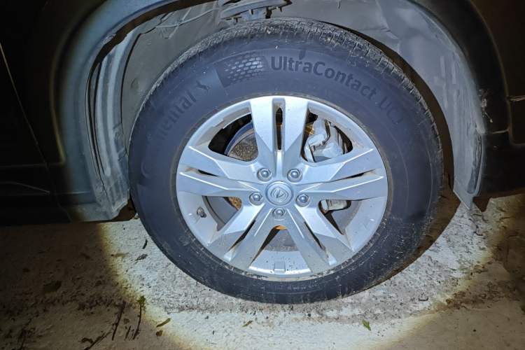 Used Changan CS75 2016 2.0L Manual Luxury Version China IV Standard
