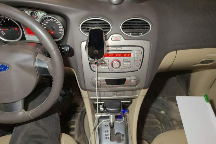 Used Ford Focus 2013 Hatchback Classic 1.8L Automatic Fashion Edition