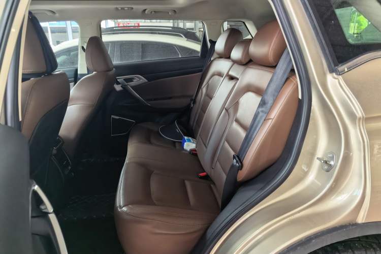 Used Geely Auto Emgrand X7 Sport 2016 1.8TD Automatic ZhiZun Version Left Rear Seat