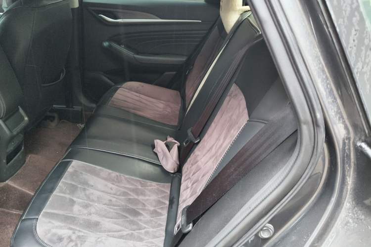 Used CHANGAN Eado 2022 PLUS 1.6L GDI CVT Elite Model
