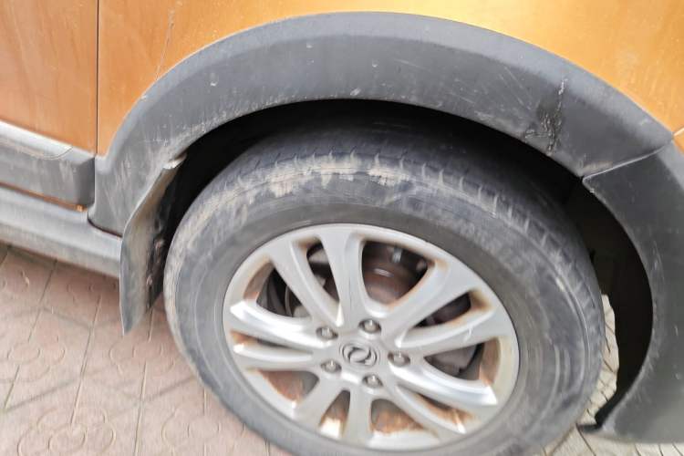 Used Dongfeng Fengon 360 2015 1.3T Diesel Manual Luxury 7-Seater Right Front Wheel Hub