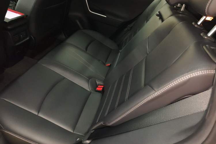 Used Toyota RAV4 2022 2.0L CVT Two-Wheel Drive Fashion Plus Edition Left Rear Seat