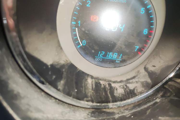 Used CHANGAN KAICHENG Ruixing M90 2017 2.0L Value Edition 6-Seater Hatchback 4G94S Odometer Close Up