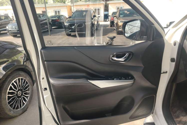 Used Nissan Terra 2020 2.5L XV 4WD Automatic Four-Wheel Drive Flagship Edition