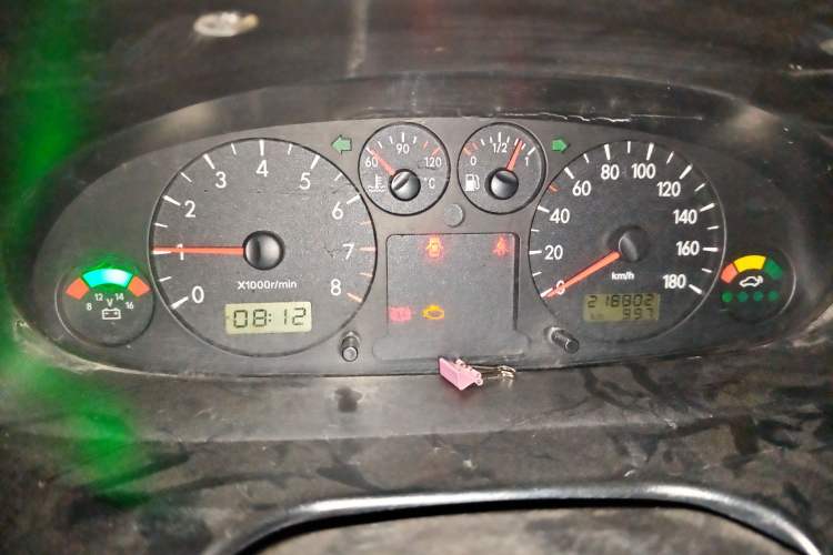 Used JAC Group Refine 2011 2.0L Shuttle Gasoline Comfort Edition HFC4GA3