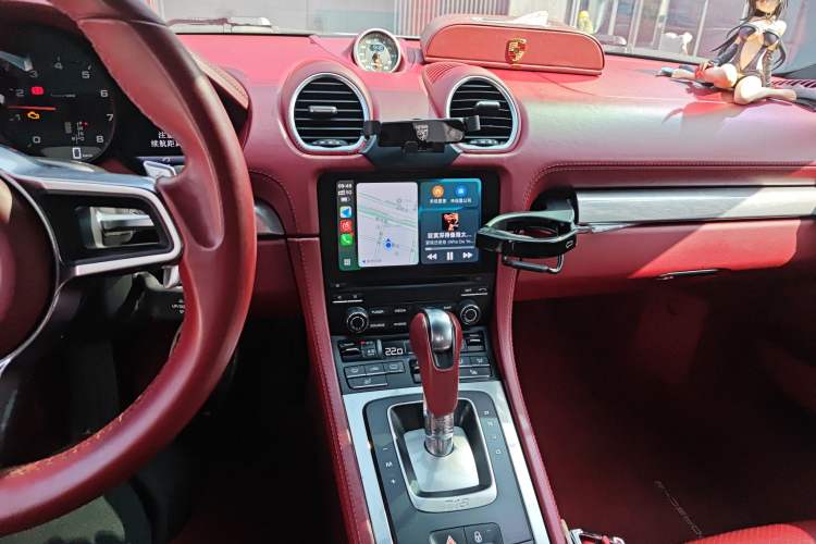 Used Porsche 718 2016 Cayman 2.0T
