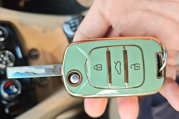 Used Baojun 730 2016 1.5L Manual Comfort Version 7 Seats China V Emission Standard