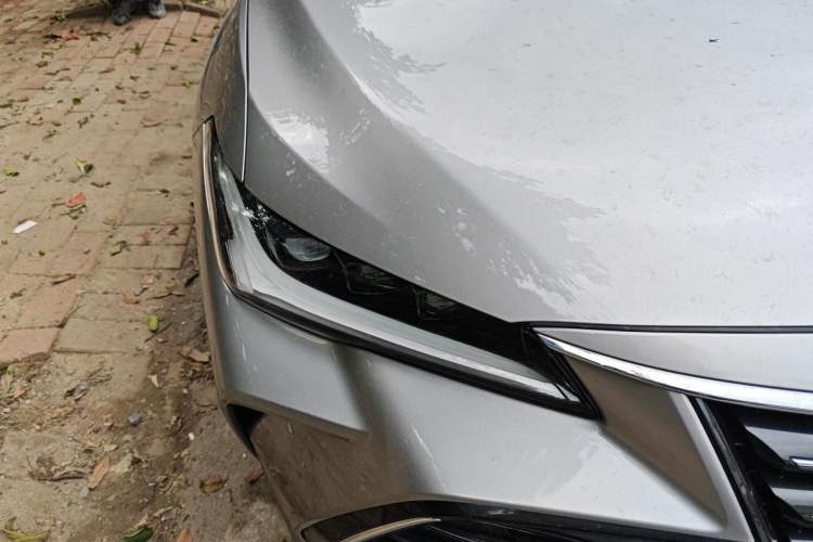 Used Toyota Avalon 2023 2.0L XLE Deluxe Edition
