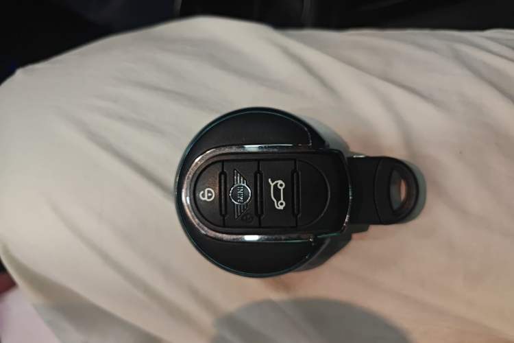 Used MINI MINI 2019 2.0T COOPER S Classic Edition Five-Door Model