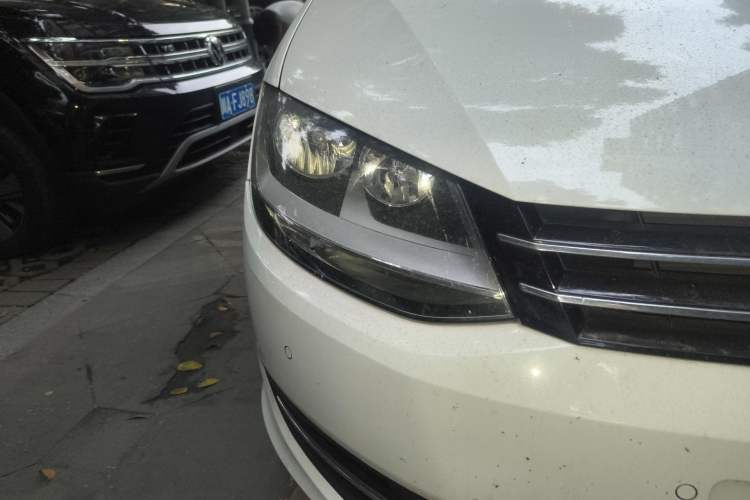 Used Volkswagen Sharan 2014 2.0 TSI Standard Model Right Front Headlight