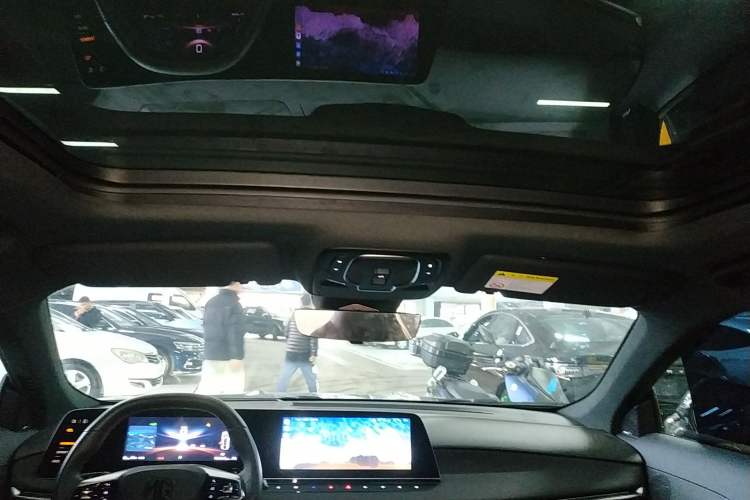 Used MG 7 2023 1.5T DCT Elegant & Graceful Edition