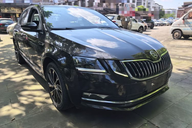 Used Skoda Octavia 2019 TSI280 DSG SmartDrive Luxury Edition China V Standard Front Right 45 Deg