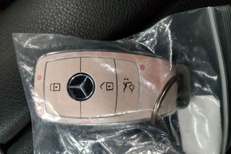 Used Mercedes-Benz E-Class 2017 Restyled E 300 Sport Edition Vehicle Key