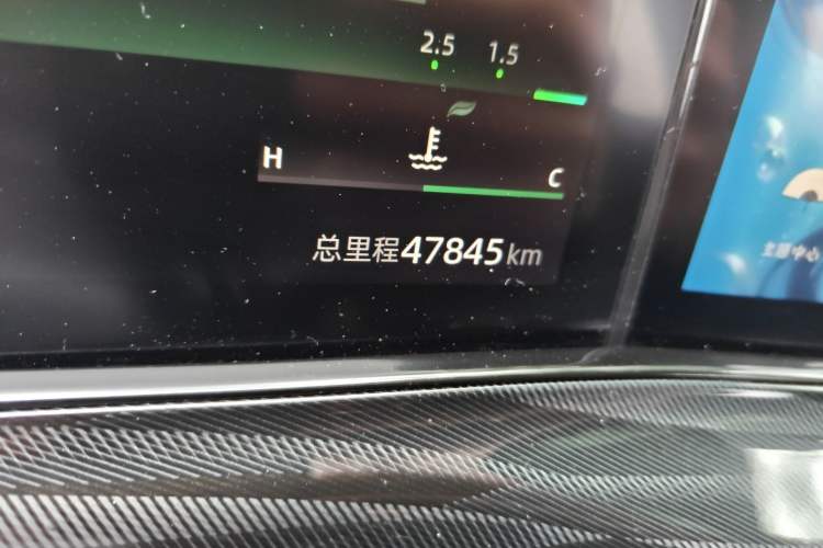 Used CHANGAN UNI-T 2022 1.5T Sport Edition Flagship Version Odometer Close Up