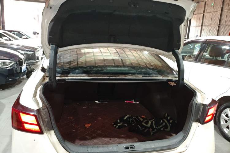 Used Nissan Teana 2021 2.0T XL Smart Upgrade Edition Trunk