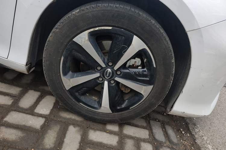 Used GAC Group Toyota iA5 2019 Luxury Edition Right Front Wheel Hub