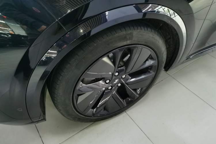 Used Li Auto L9 2023 Pro Model
