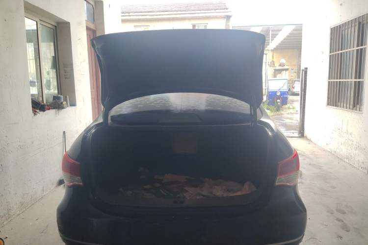 Used Nissan Sylphy 2009 2.0XL CVT Luxury Edition Trunk