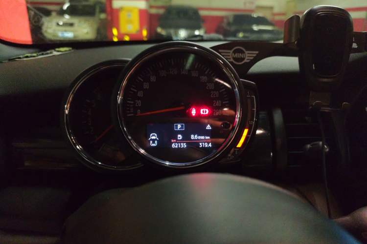 Used MINI 2018 1.5T COOPER Racing Edition Five-Door Version Instrument Cluster