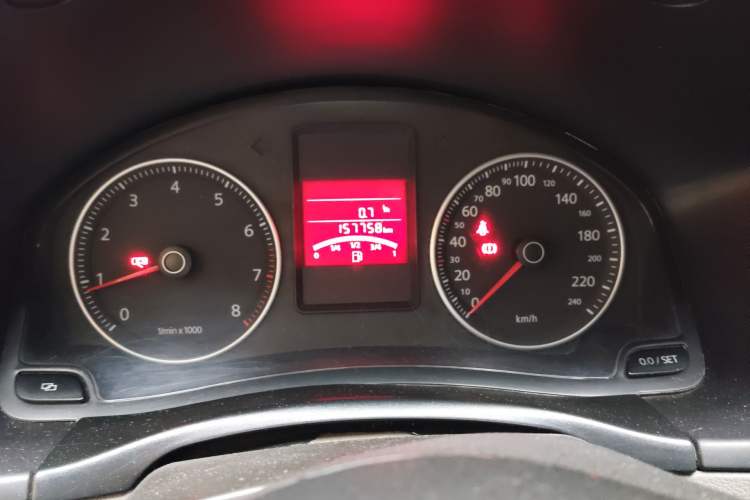 Used Volkswagen Bora 2011 1.6L Manual Comfort Version Instrument Cluster