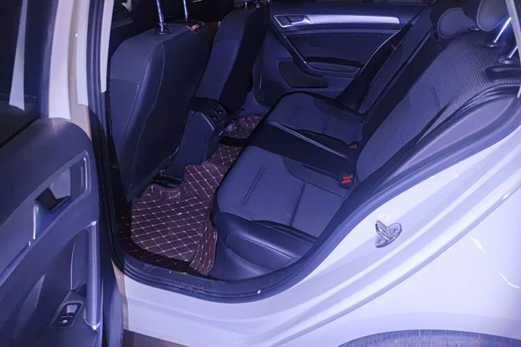 Used Volkswagen Golf 2019 1.6L Automatic Comfort Model China V Standard Left Rear Seat