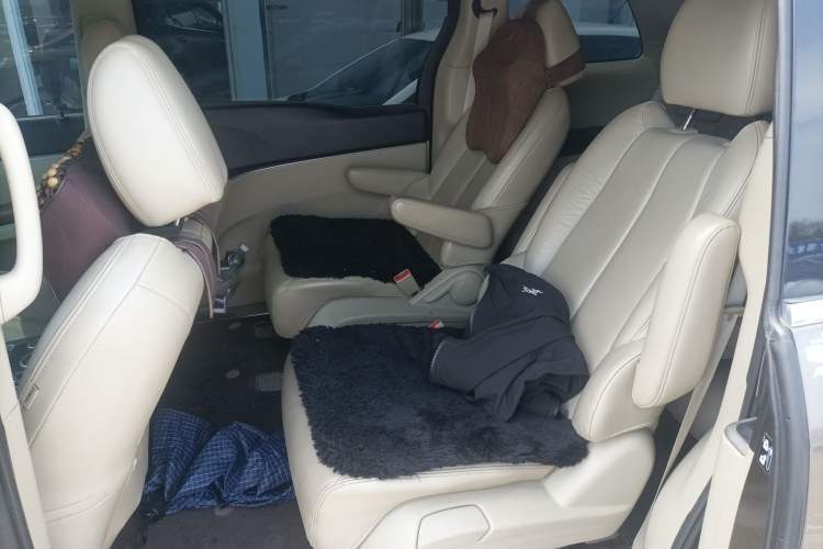 Used Buick GL8 2015 2.4L Luxury Business Premium Edition Left Rear Seat