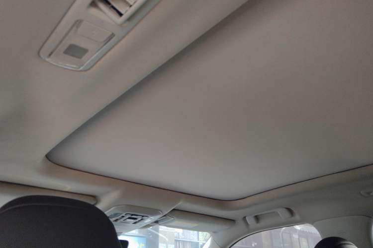 Used Toyota Highlander 2022 Dual-Engine 2.5L Four-Wheel Drive Luxury Edition 7 Seats Headliner