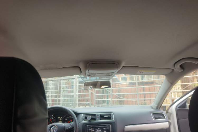 Used Volkswagen Sagitar 2018 1.6L Automatic Fashion Model Headliner