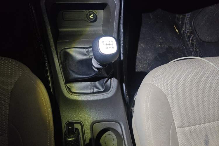 Used Wuling Hongguang 2019 1.5L S Standard Version China VI LAR