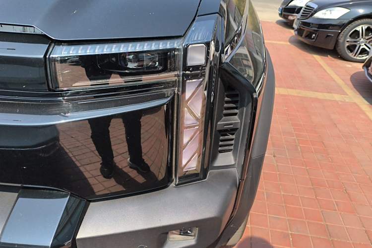 Used iCAR 03T 2024 501km Four-wheel Drive Long-Range Version Left Front Headlight