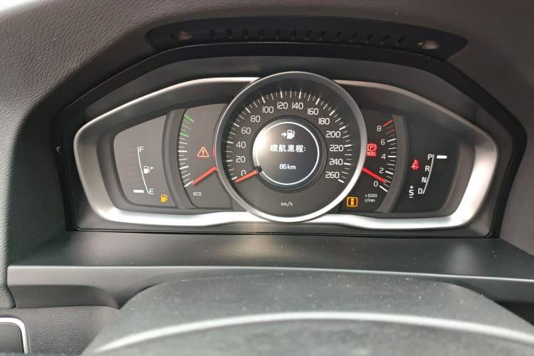 Used Volvo S60 2015 S60L 2.0T Zhiyuan Edition