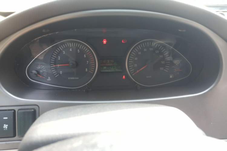 Used JAC Group Refine 2011 2.4L Colorful Journey Gasoline Standard Edition HFC4GA1-C
