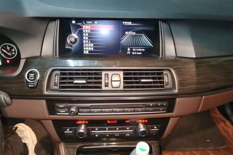 Used BMW 5 Series 2014 525Li Luxury Design Package Audio And AC Panel