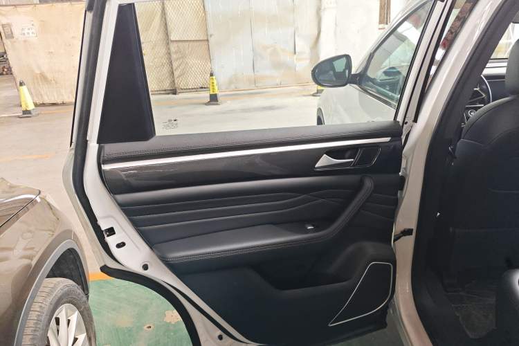 Used Dongfeng Fengon ix7 2020 2.0 TGDI Automatic Two-Wheel Drive Urban Luxury Edition