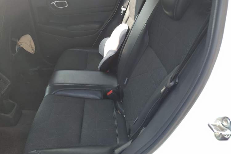 Used Honda Vezel 2023 1.5L CVT Tech Edition
